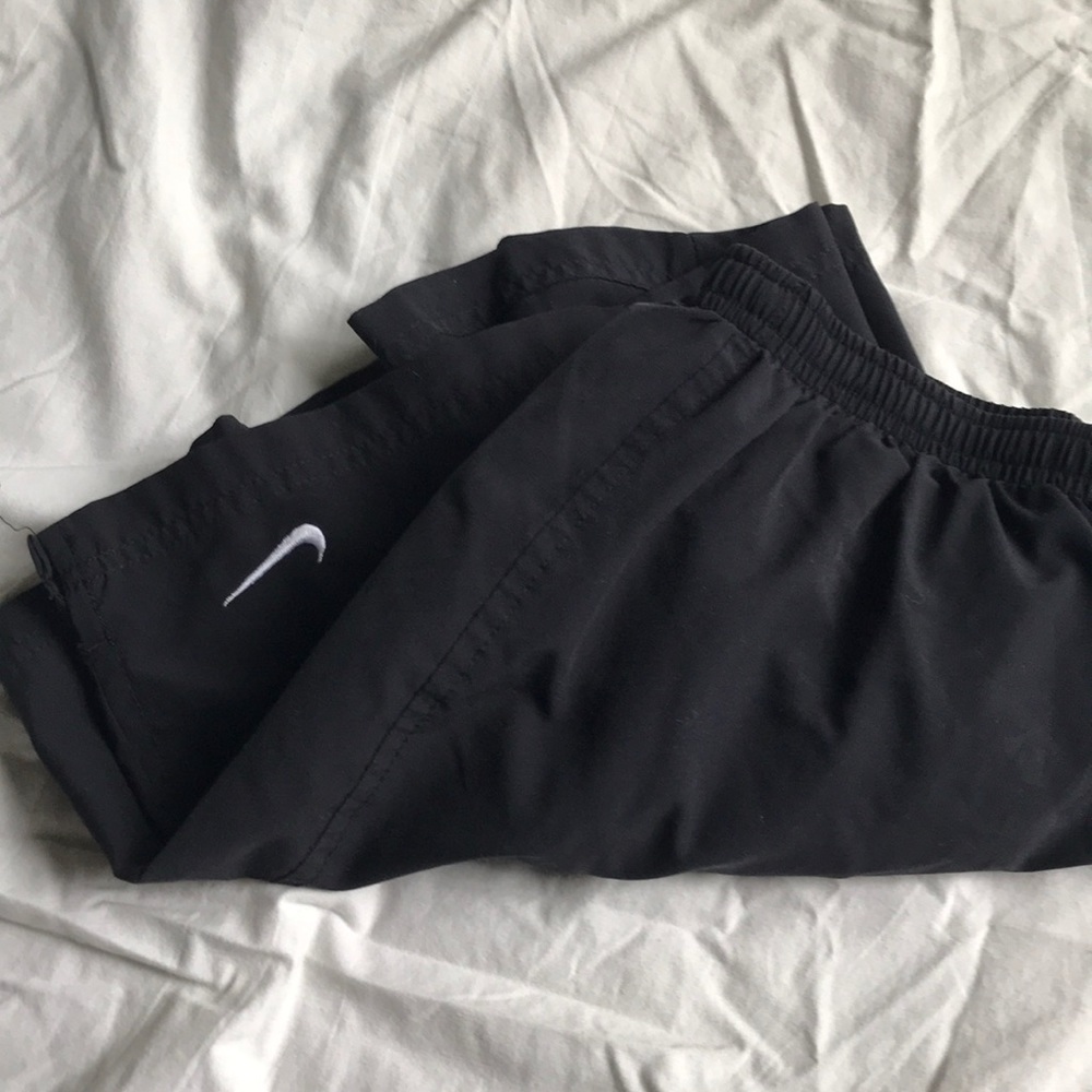 Women’s black did-fit small running shorts
